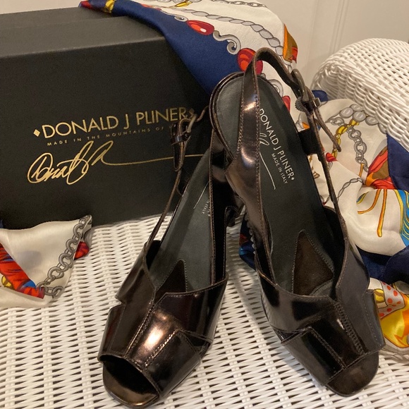 Donald J. Pliner Open Toe Heels - Picture 1 of 7